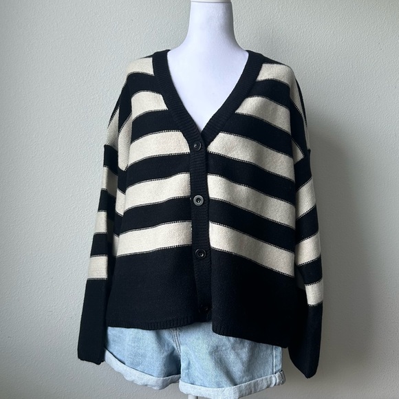 H&M Sweaters - H&M Wool oversized striped cardigan